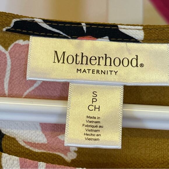 Motherhood Maternity, Floral Blouse. Size Small. In excellent condition! - Picture 5 of 5